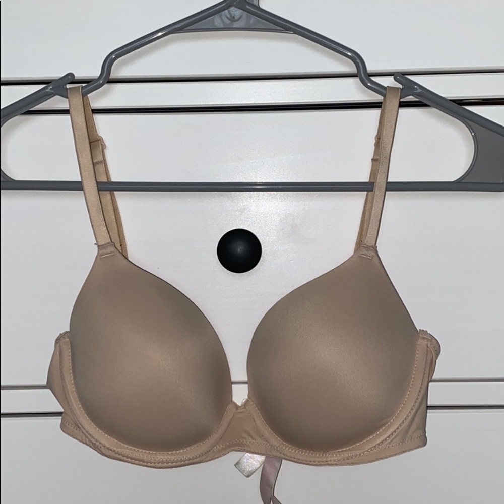 Victoria’s Secret PINK nude bra 32C